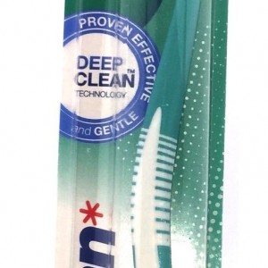 Jordan Clean Between Medium Οδοντόβουρτσα με Μικροίνες Μέτρια σε Πράσινο Χρώμα, 1τεμ.